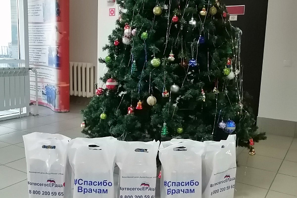Сегодня, 14января 2021 года,  Спикер думы поблагодарил сотрудников выездных бригад, ведущих борьбу с коронавирусом